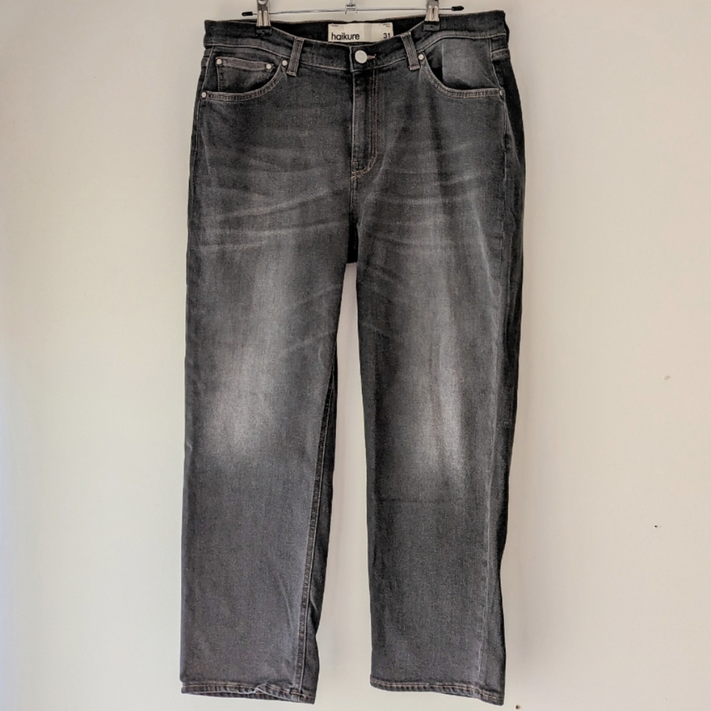 Haikure Men's Gray Wash Straight Jeans